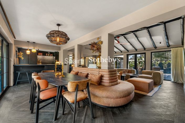 Image No.11-4 Bed Villa for sale