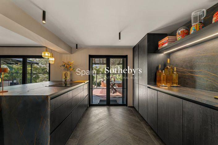 Image No.13-4 Bed Villa for sale