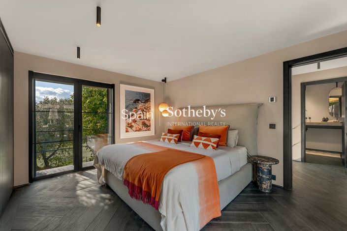 Image No.19-4 Bed Villa for sale