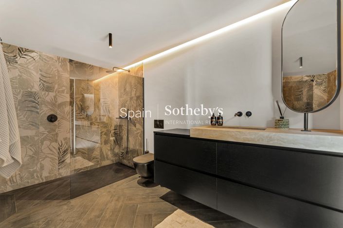 Image No.20-4 Bed Villa for sale