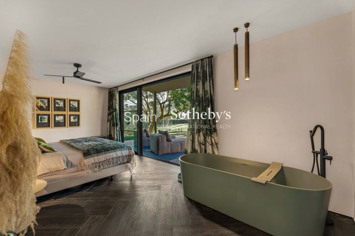 Image No.21-4 Bed Villa for sale