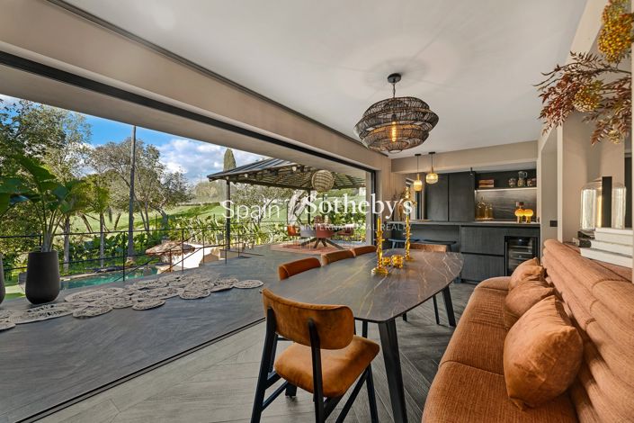 Image No.23-4 Bed Villa for sale