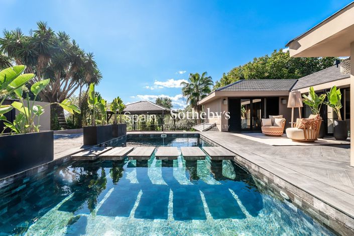 Image No.4-4 Bed Villa for sale