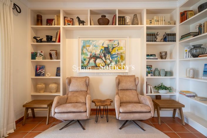 Image No.11-3 Bed Villa for sale