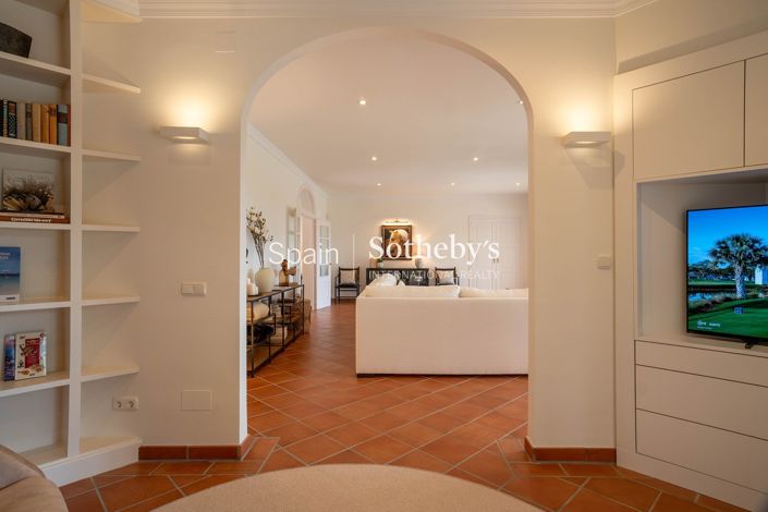 Image No.13-3 Bed Villa for sale