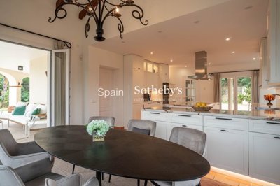 img3253155247ed81-66e9-4f92-8064-db1463773dbc