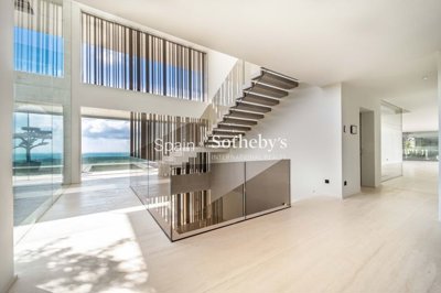 img31816151bfee8d-39e2-467d-a785-df34dfd1a269