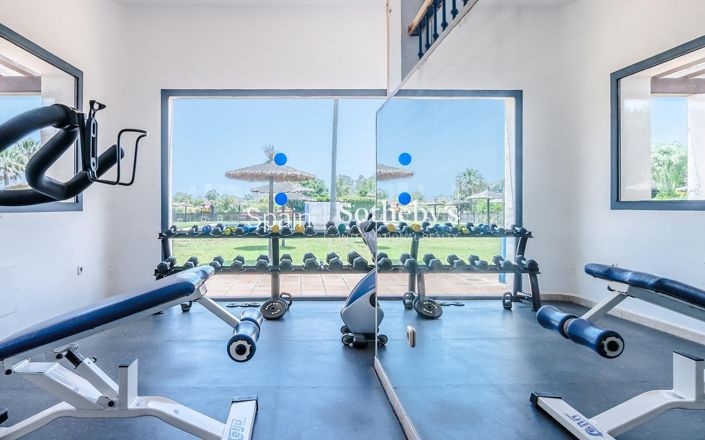 Image No.14-3 Bed Flat for sale