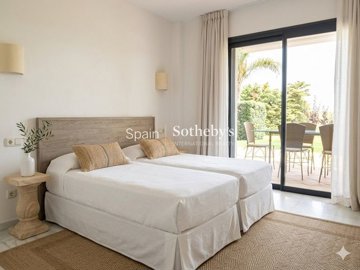 img3256054d235dc1-9354-4a14-9c76-4bffd4ad656b