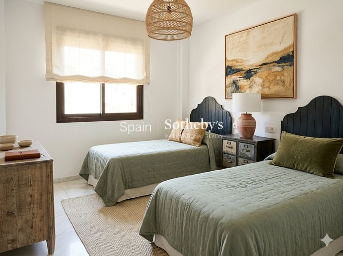 Image No.8-3 Bed Flat for sale