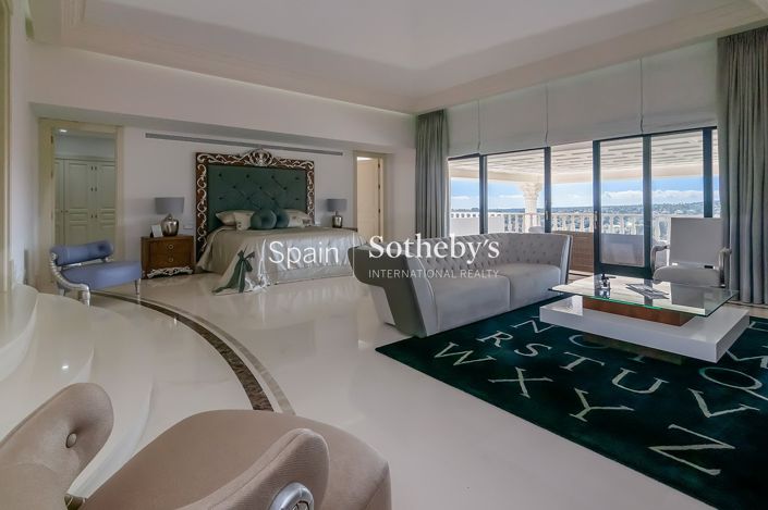 Image No.18-5 Bed Villa for sale