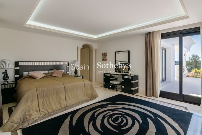 Image No.23-5 Bed Villa for sale