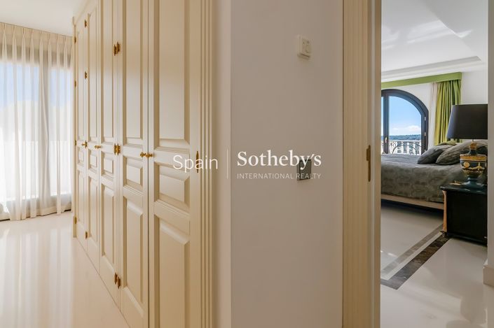 Image No.26-5 Bed Villa for sale