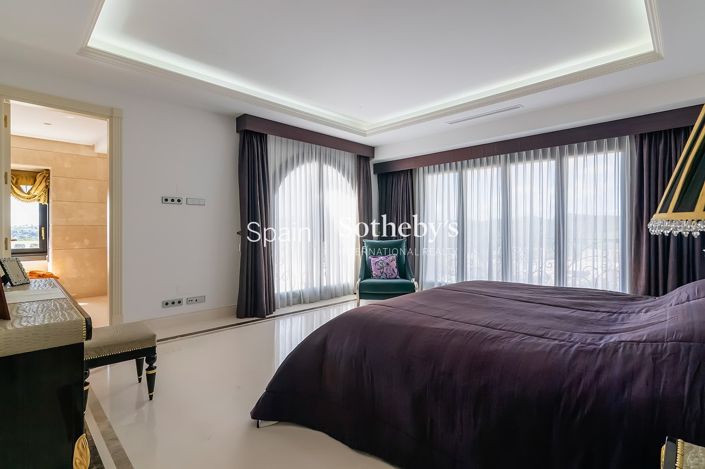 Image No.27-5 Bed Villa for sale