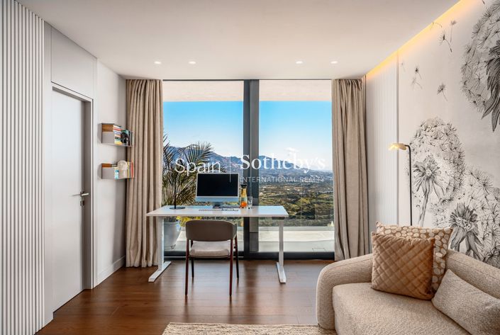 Image No.20-6 Bed Villa for sale