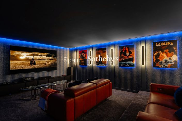 Image No.26-6 Bed Villa for sale