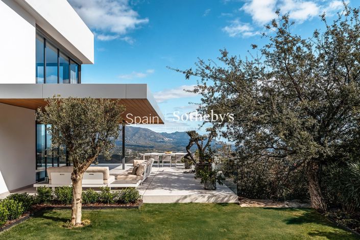 Image No.28-6 Bed Villa for sale