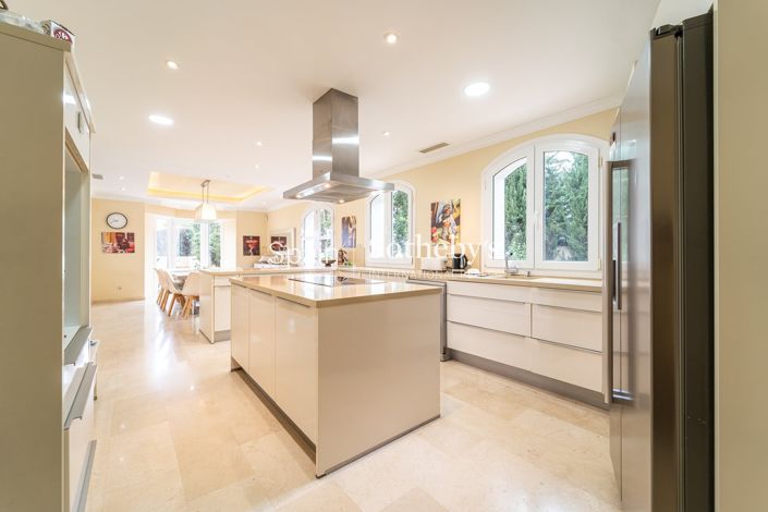 Image No.11-5 Bed Villa for sale