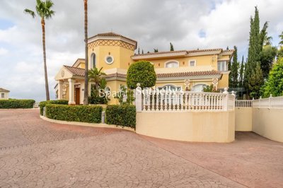 img3253402d1dee83-7e01-4ce9-b241-97c877656cbf