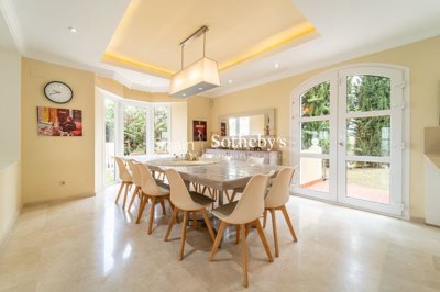 img325340cd6972bd-7654-44ae-8e86-e2c0b0370d8b