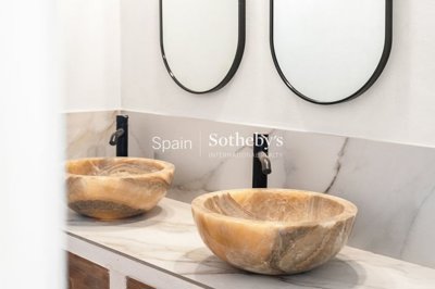 img32556086df690d-8490-4ff8-8670-a615c14ca015