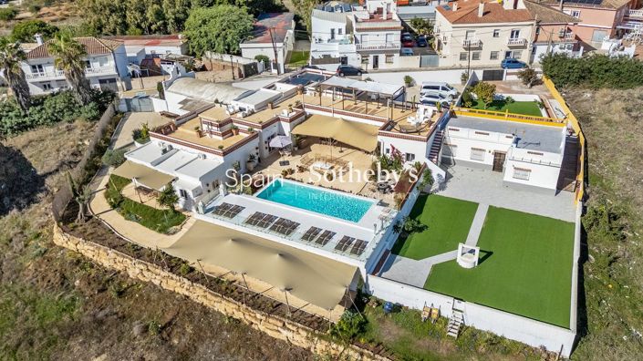 Image No.3-12 Bed Hotel for sale