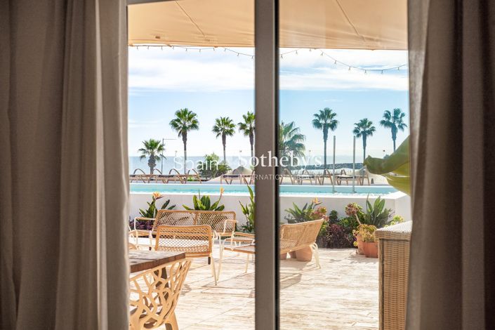 Image No.5-12 Bed Hotel for sale