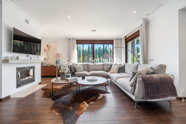 Image No.5-4 Bed Villa for sale