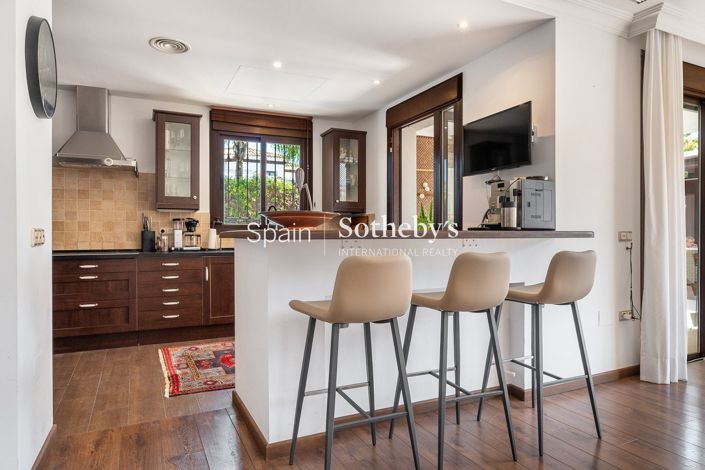 Image No.7-4 Bed Villa for sale