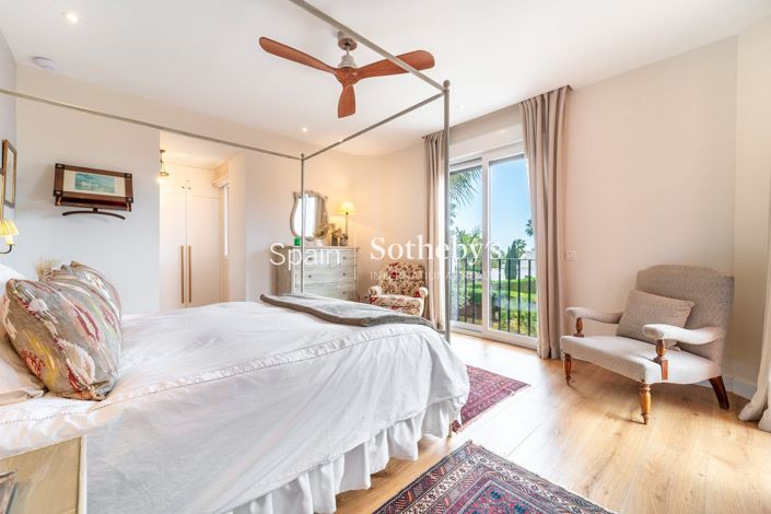 Image No.15-5 Bed Villa for sale