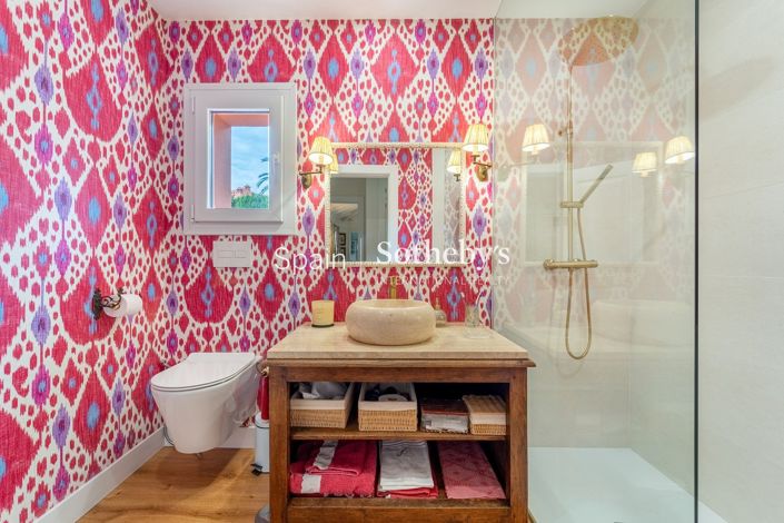 Image No.20-5 Bed Villa for sale