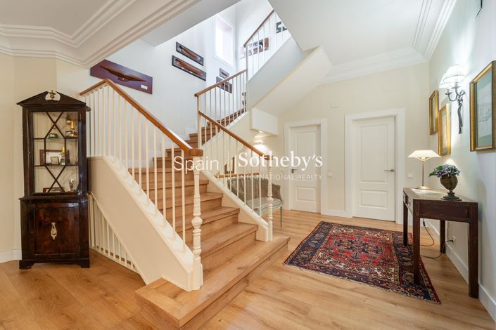 Image No.29-5 Bed Villa for sale