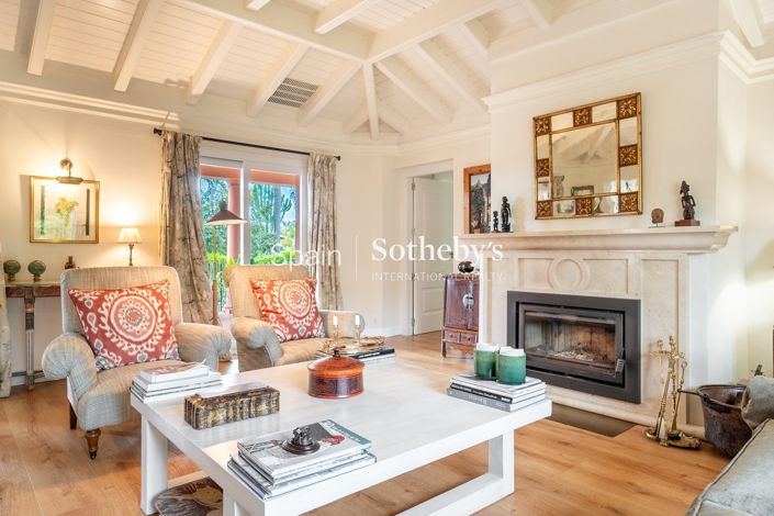 Image No.5-5 Bed Villa for sale