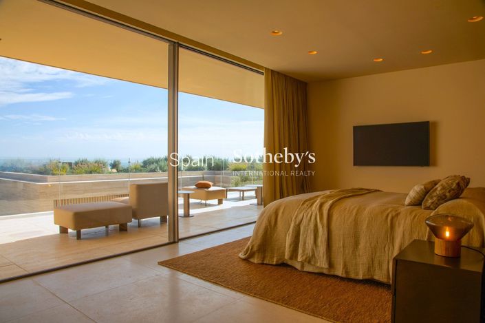 Image No.19-8 Bed Villa for sale