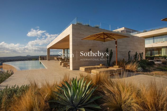 Image No.3-8 Bed Villa for sale