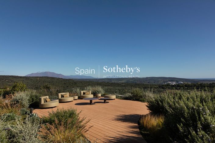 Image No.5-8 Bed Villa for sale