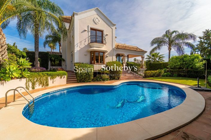 Image No.4-4 Bed Villa for sale