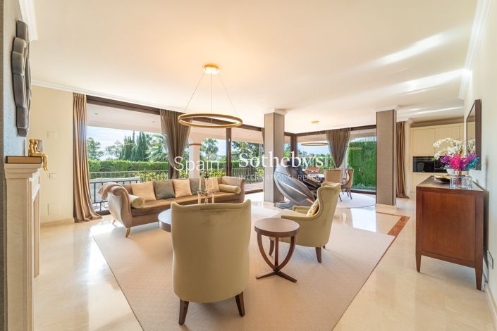 Image No.7-4 Bed Villa for sale