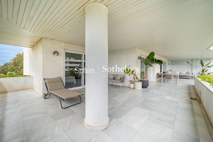 Image No.25-3 Bed Flat for sale