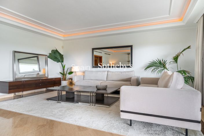 Image No.3-3 Bed Flat for sale