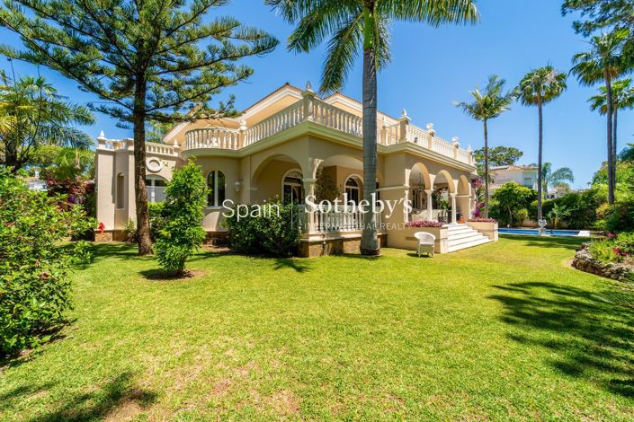 Image No.4-Villa de 5 chambres à vendre à Estepona