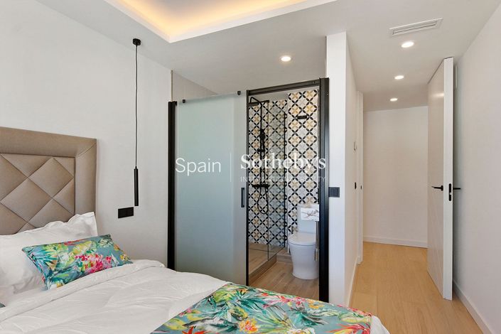 Image No.17-3 Bed Penthouse for sale