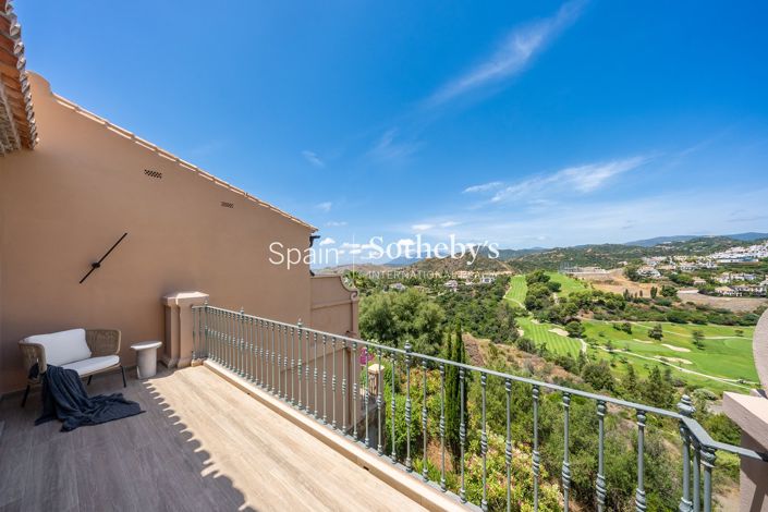 Image No.13-3 Bed House for sale