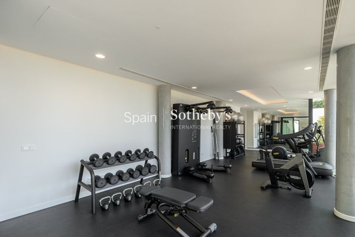 Image No.26-2 Bed Flat for sale