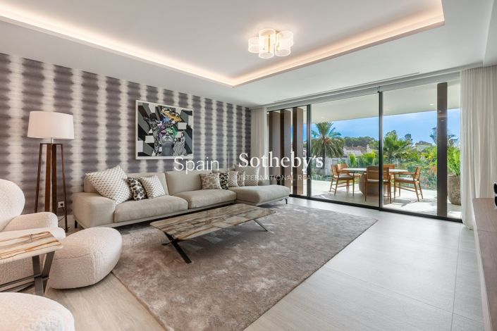 Image No.4-2 Bed Flat for sale