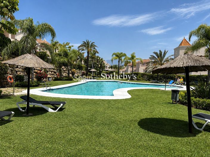 Image No.3-3 Bed House for sale