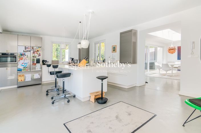 Image No.5-5 Bed Villa for sale