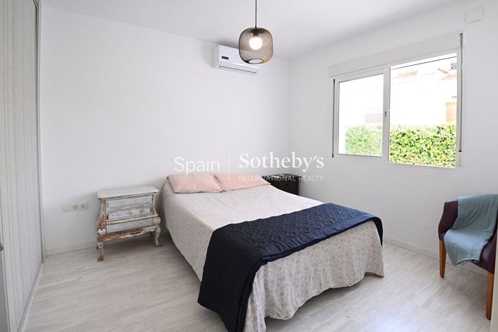 Image No.14-4 Bed Villa for sale