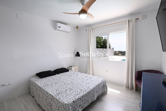 Image No.15-4 Bed Villa for sale