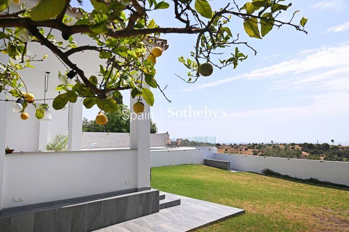 Image No.29-4 Bed Villa for sale